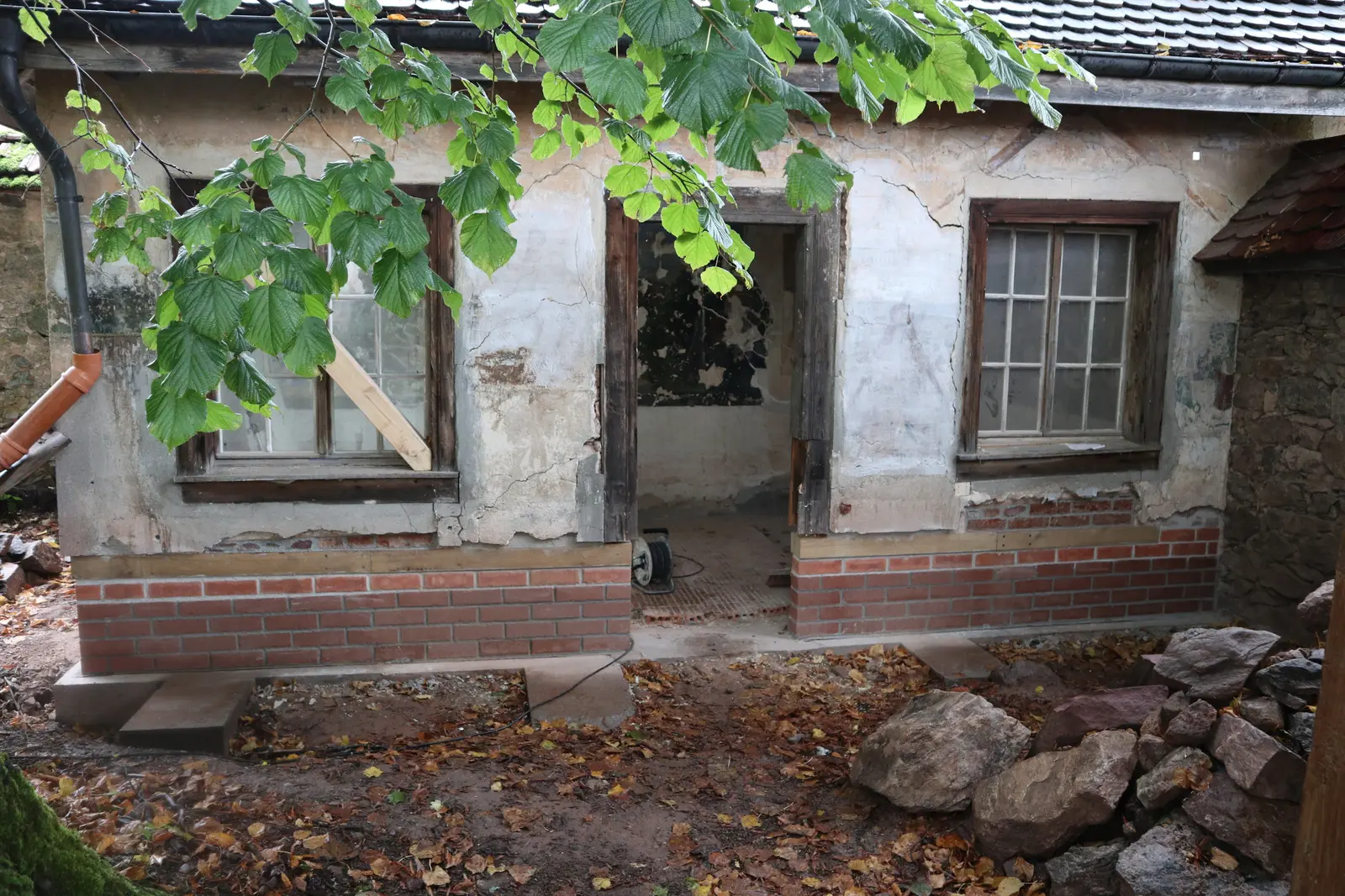 Rauchhäusle, Unterfangung, St. Peter